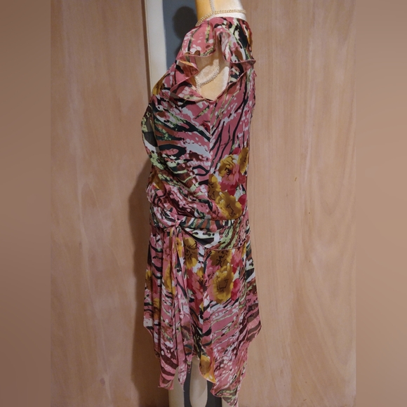 Jonathan Martin Floral Dress - Picture 6 of 8